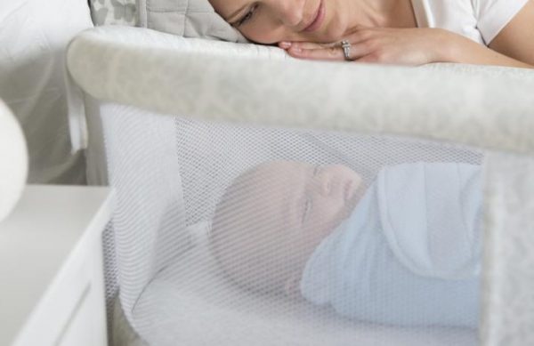 HALO bassinet swivel sleeper review